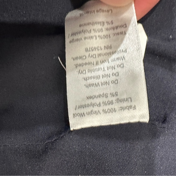 Vineyard Vines Wool Navy Blazer with Gold Buttons - Picture 7 of 9